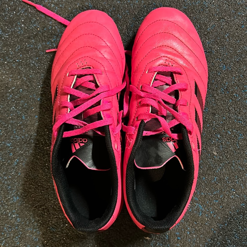 Adidas Soccer cleats youth 5